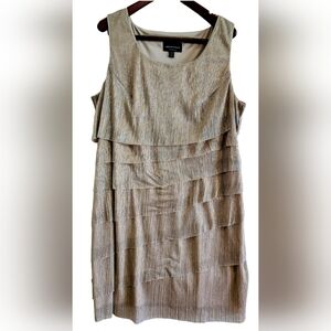 Elegant Gold Tiered Women's Dress